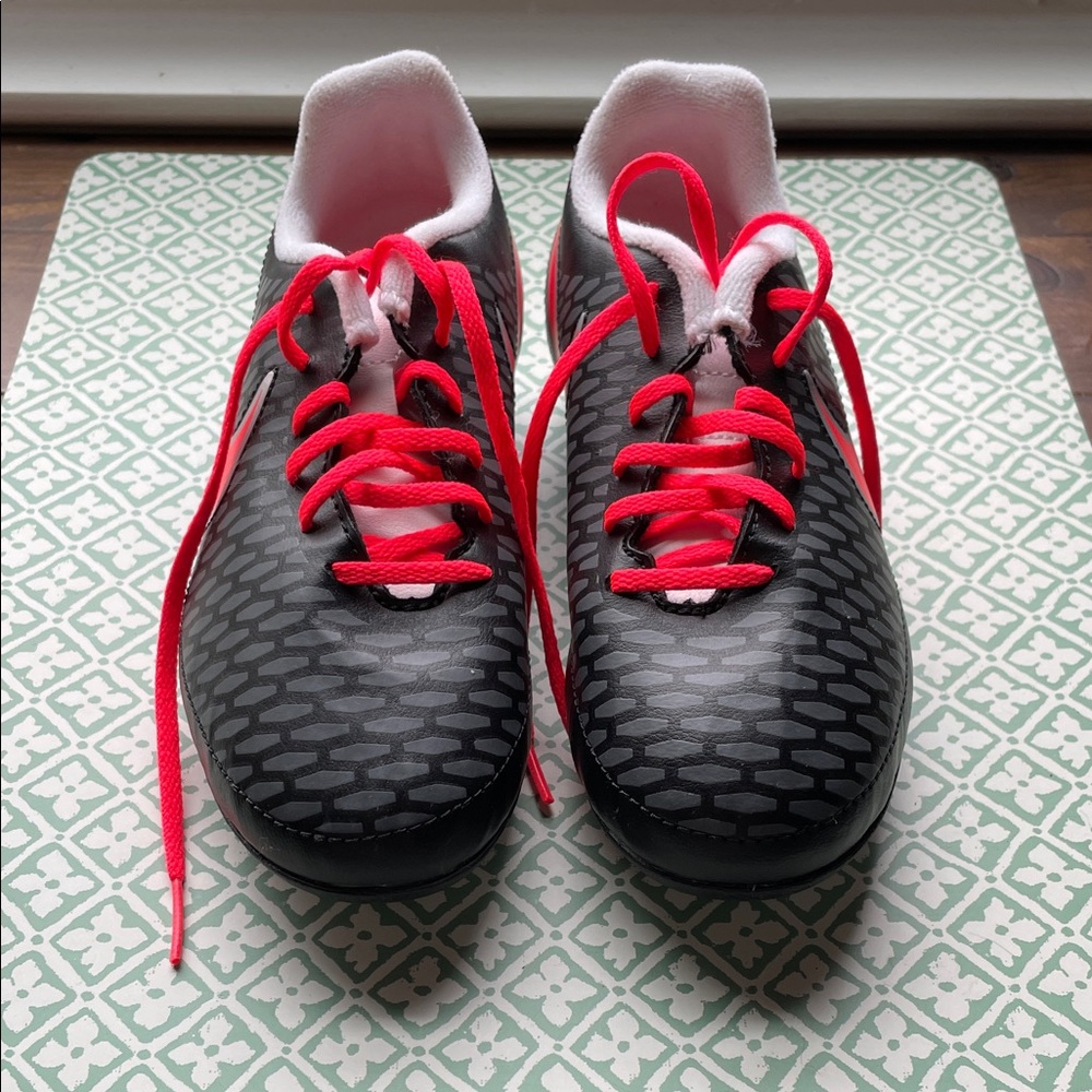 Kids Soccer Cleats Black with Pink Laces